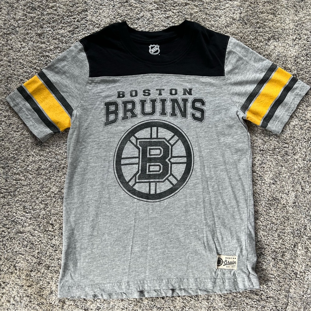 Boston Bruins youth tee